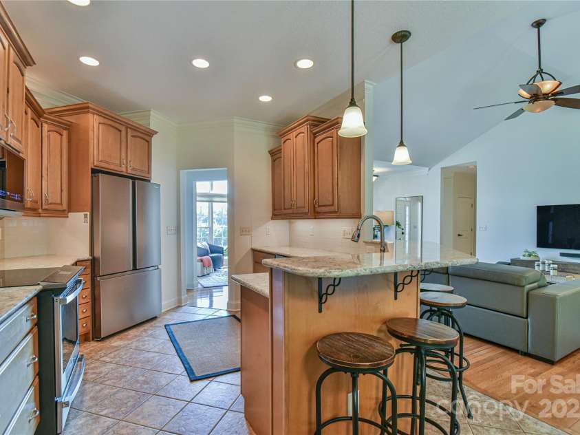 110 Michael Court, Leicester, NC 28748.  MLS# CAR4283846, YatesRealty ID 29373. All brand new appliances installed in 2023