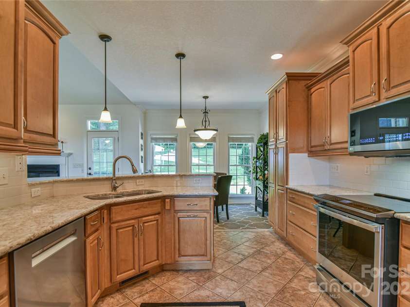 110 Michael Court, Leicester, NC 28748.  MLS# CAR4283846, YatesRealty ID 29373. All brand new appliances installed in 2023