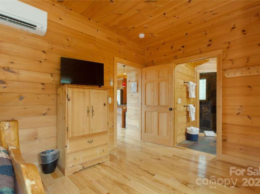 206 Legend Drive, Mill Spring, NC 28756.  MLS# CAR4279998, YatesRealty ID 29374. 