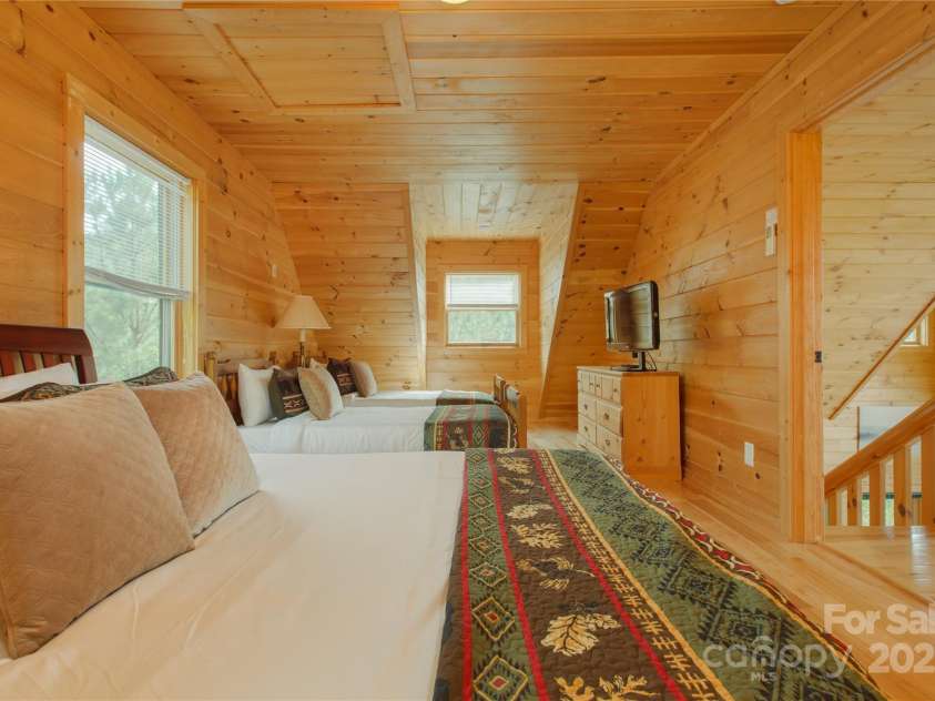 206 Legend Drive, Mill Spring, NC 28756.  MLS# CAR4279998, YatesRealty ID 29374. 