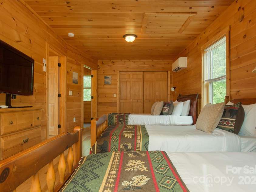 206 Legend Drive, Mill Spring, NC 28756.  MLS# CAR4279998, YatesRealty ID 29374. 