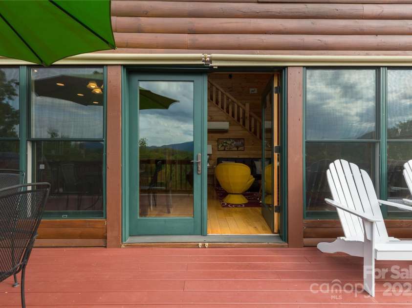 206 Legend Drive, Mill Spring, NC 28756.  MLS# CAR4279998, YatesRealty ID 29374. 