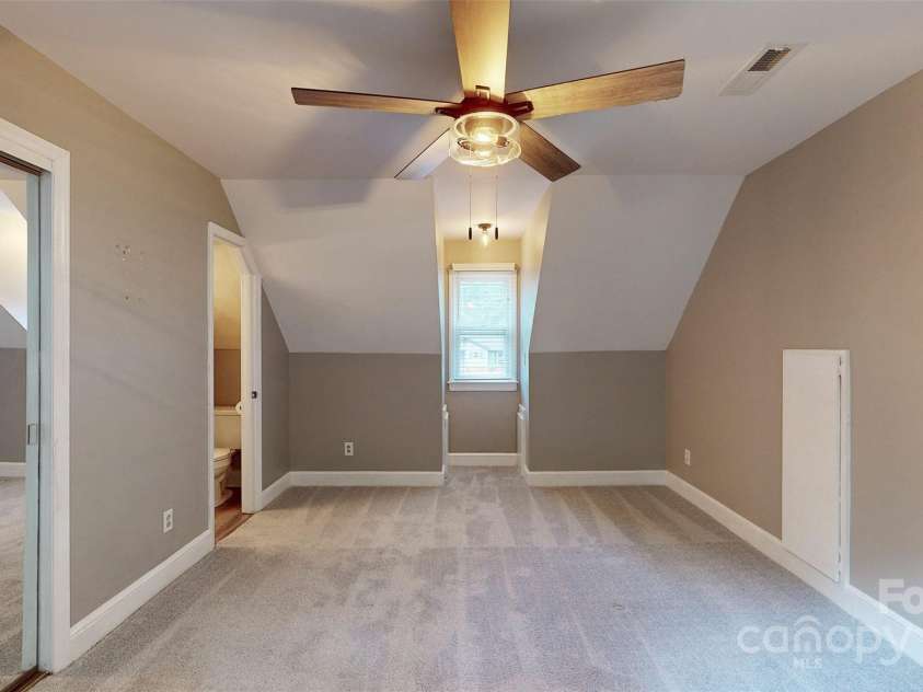 8905 Vagabond Road, Mint Hill, NC 28227.  MLS# CAR4257397, YatesRealty ID 29375. 