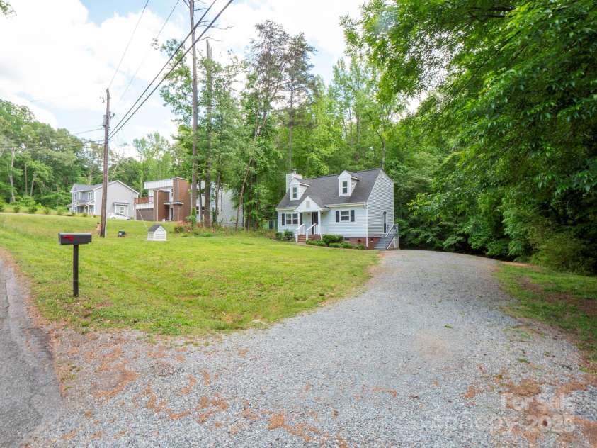 8905 Vagabond Road, Mint Hill, NC 28227.  MLS# CAR4257397, YatesRealty ID 29375. 