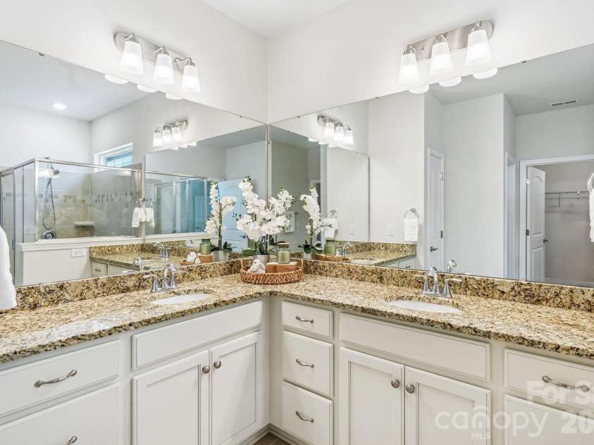 128 Van Gogh Trail, Mount Holly, NC 28120.  MLS# CAR4387655, YatesRealty ID 29376. 