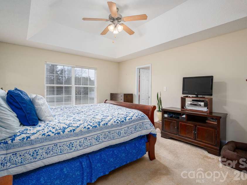 104 Lakewood Drive, Kings Mountain, NC 28086.  MLS# CAR4338504, YatesRealty ID 2938. Master Bedroom