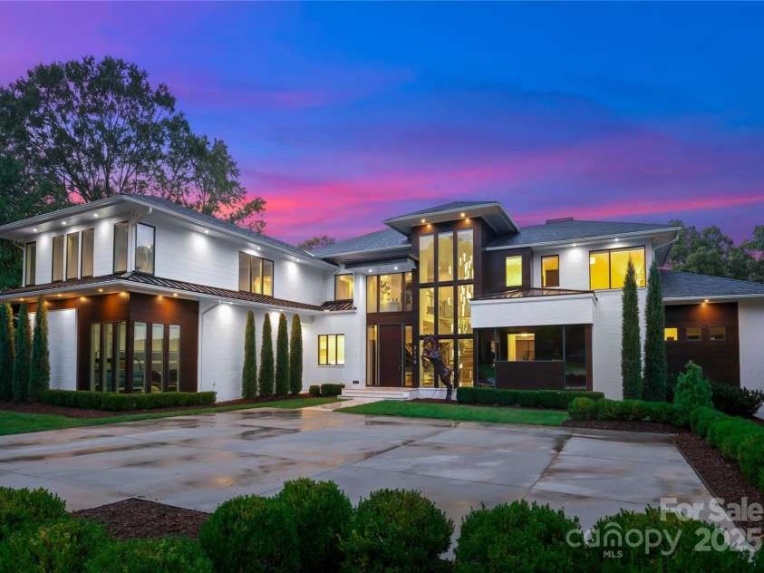 2116 Woodhaven Road, Charlotte, NC 28211.  MLS# CAR4186147, YatesRealty ID 2938. Full ground twilight with additional guest parking area