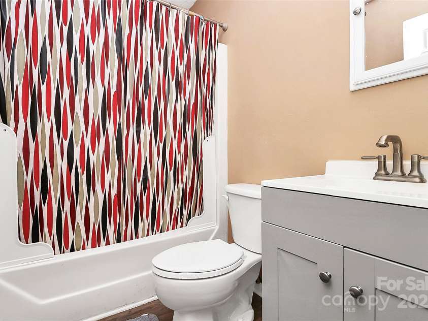 2805 Leisure Drive, Waxhaw, NC 28173.  MLS# CAR4332772, YatesRealty ID 2938. 