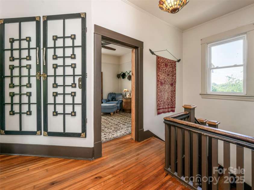 62 Bartlett Street, Asheville, NC 28801.  MLS# CAR4270919, YatesRealty ID 29380. 