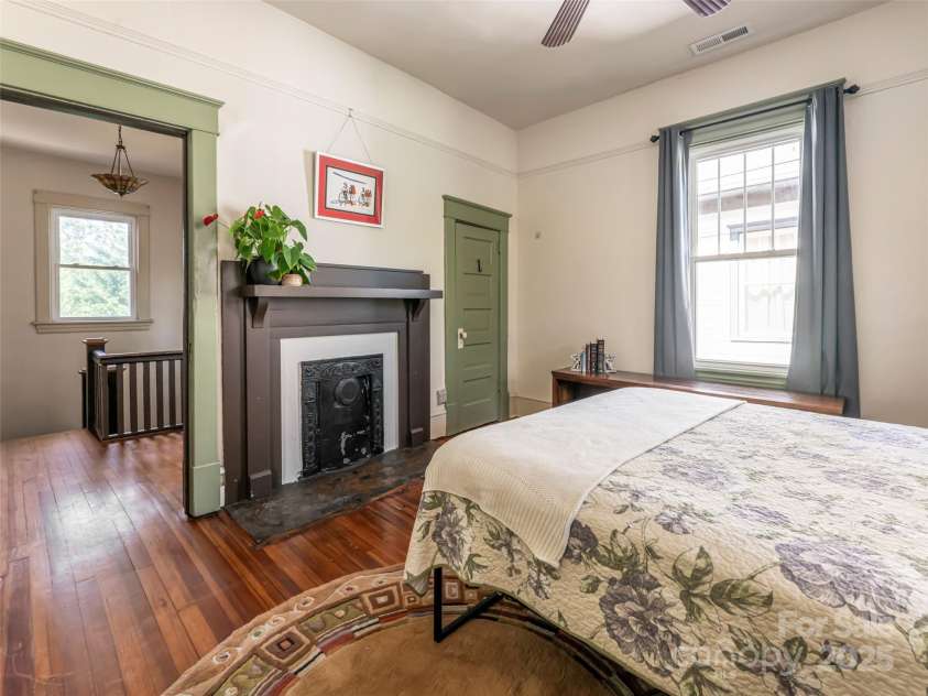 62 Bartlett Street, Asheville, NC 28801.  MLS# CAR4270919, YatesRealty ID 29380. 