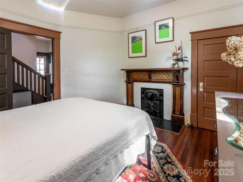 62 Bartlett Street, Asheville, NC 28801.  MLS# CAR4270919, YatesRealty ID 29380. 