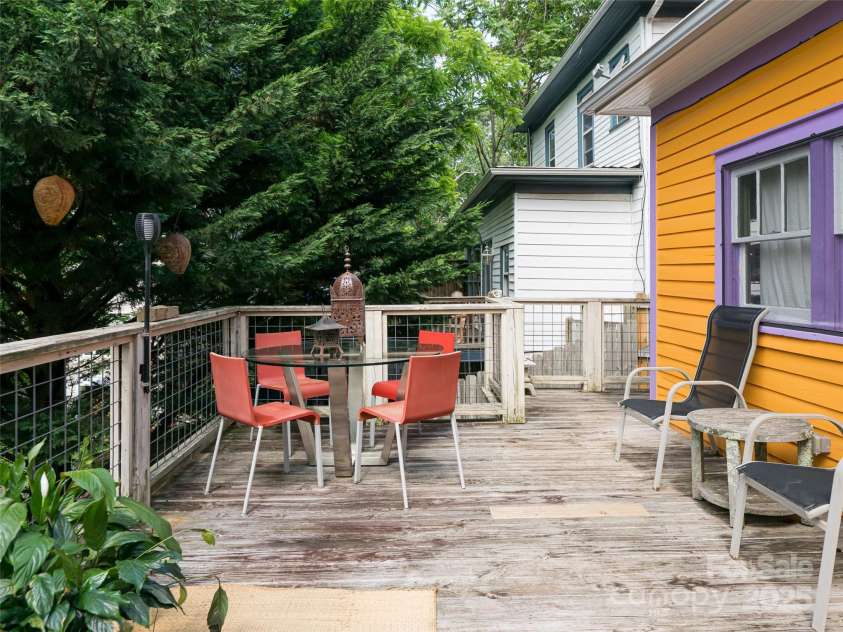 62 Bartlett Street, Asheville, NC 28801.  MLS# CAR4270919, YatesRealty ID 29380. 