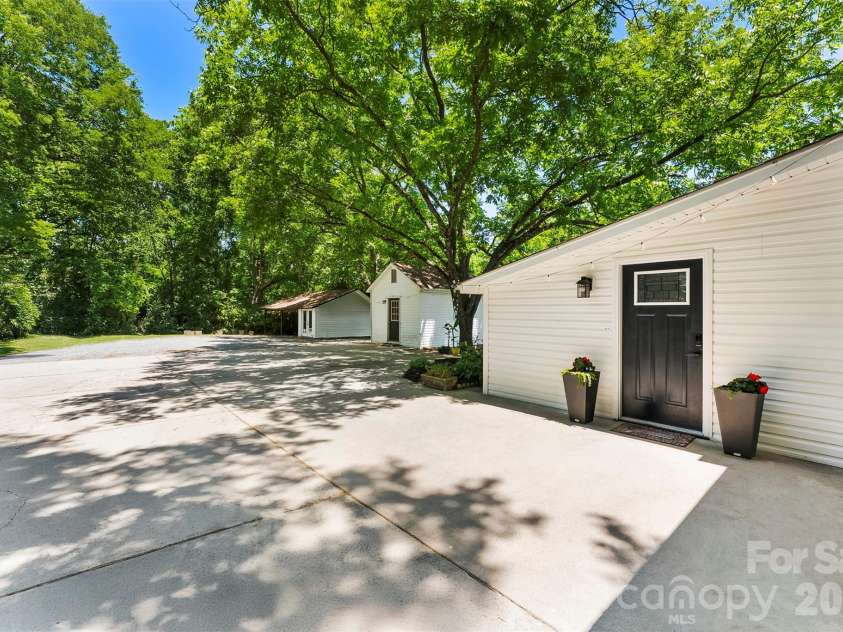 8519 Franklin Street, Mount Pleasant, NC 28124.  MLS# CAR4382857, YatesRealty ID 29380. Outback