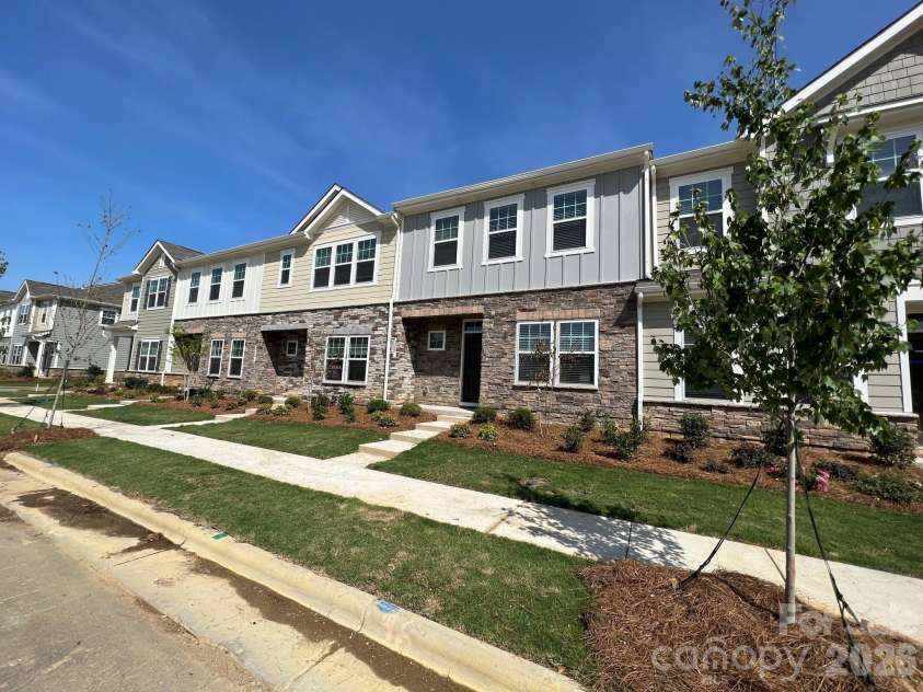 208 Sagecroft Lane, Indian Trail, NC 28079.  MLS# CAR4389178, YatesRealty ID 29381. 