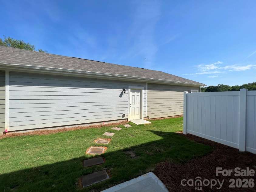 208 Sagecroft Lane, Indian Trail, NC 28079.  MLS# CAR4389178, YatesRealty ID 29381. 