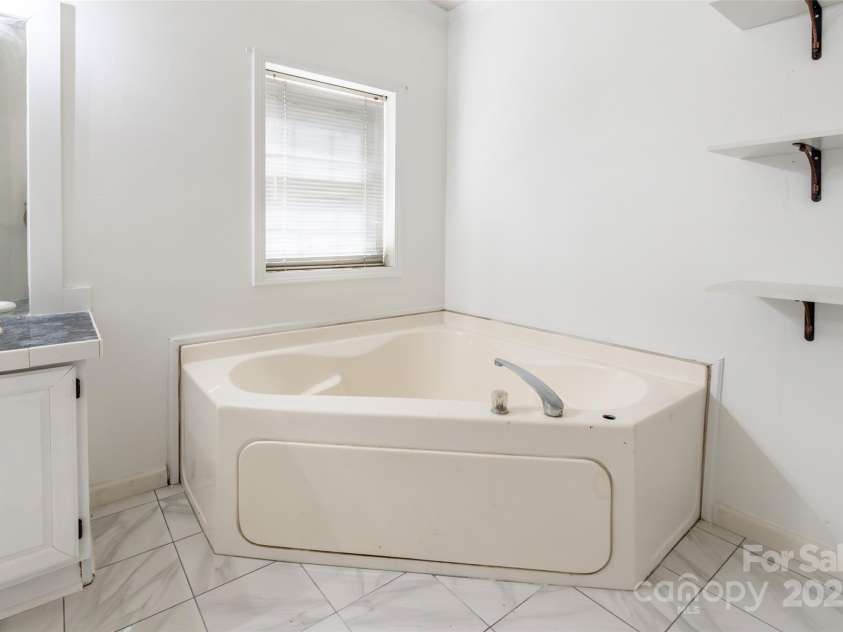 2320 Colvin Road, Chester, SC 29706.  MLS# CAR4281952, YatesRealty ID 29381. 