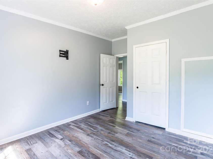 2320 Colvin Road, Chester, SC 29706.  MLS# CAR4281952, YatesRealty ID 29381. 