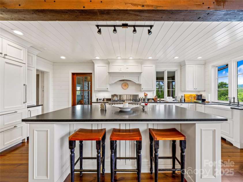 156 Quartz Mine Road, Lake Toxaway, NC 28747.  MLS# CAR4281911, YatesRealty ID 29382. 