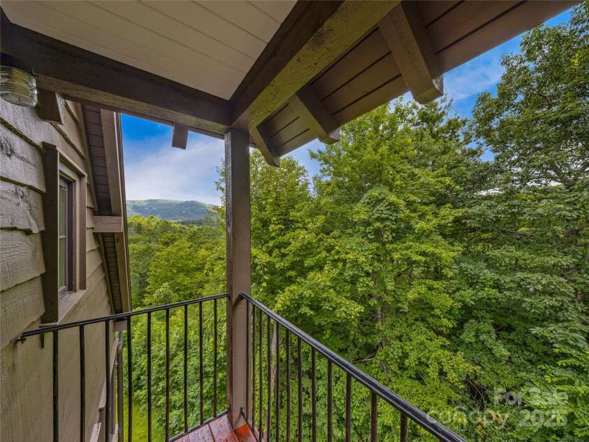 156 Quartz Mine Road, Lake Toxaway, NC 28747.  MLS# CAR4281911, YatesRealty ID 29382. 