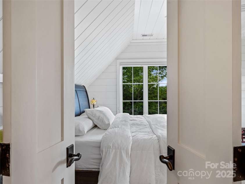 156 Quartz Mine Road, Lake Toxaway, NC 28747.  MLS# CAR4281911, YatesRealty ID 29382. 