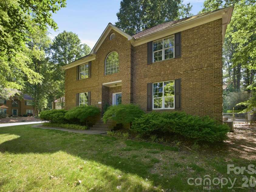 1332 Timberlane Terrace, Mooresville, NC 28115.  MLS# CAR4383837, YatesRealty ID 29383. 