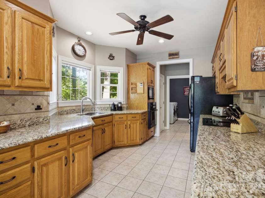 1332 Timberlane Terrace, Mooresville, NC 28115.  MLS# CAR4383837, YatesRealty ID 29383. 