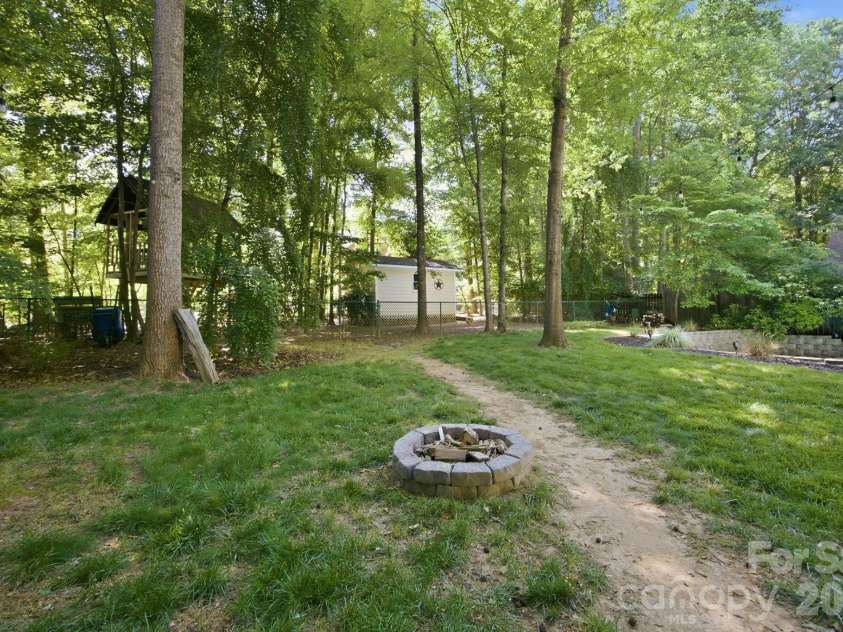 1332 Timberlane Terrace, Mooresville, NC 28115.  MLS# CAR4383837, YatesRealty ID 29383. 