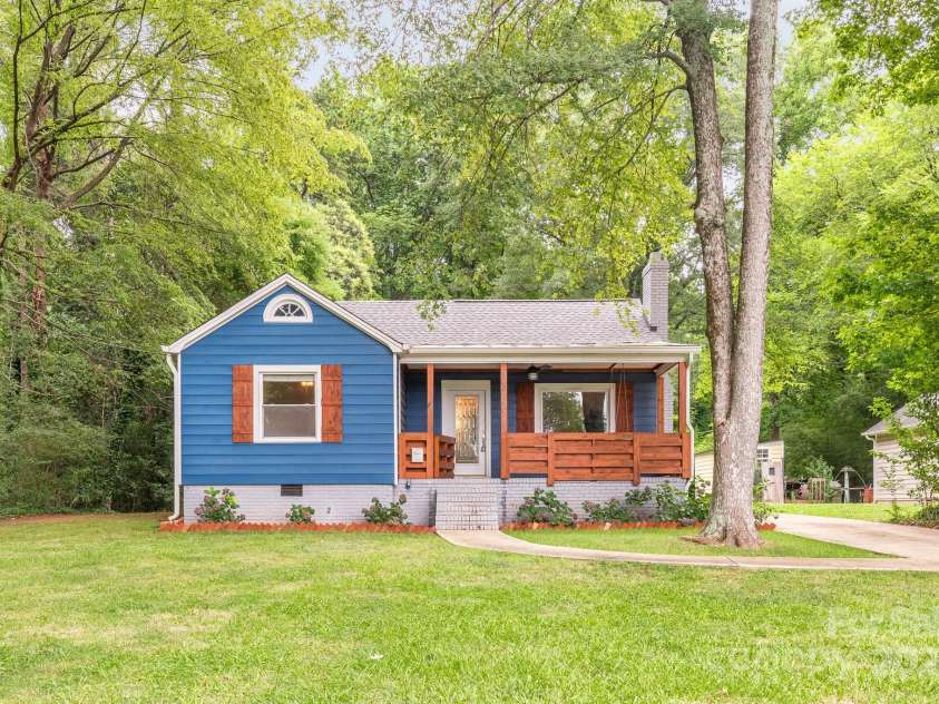 3009 Shenandoah Avenue, Charlotte, NC 28205.  MLS# CAR4281284, YatesRealty ID 29383. 