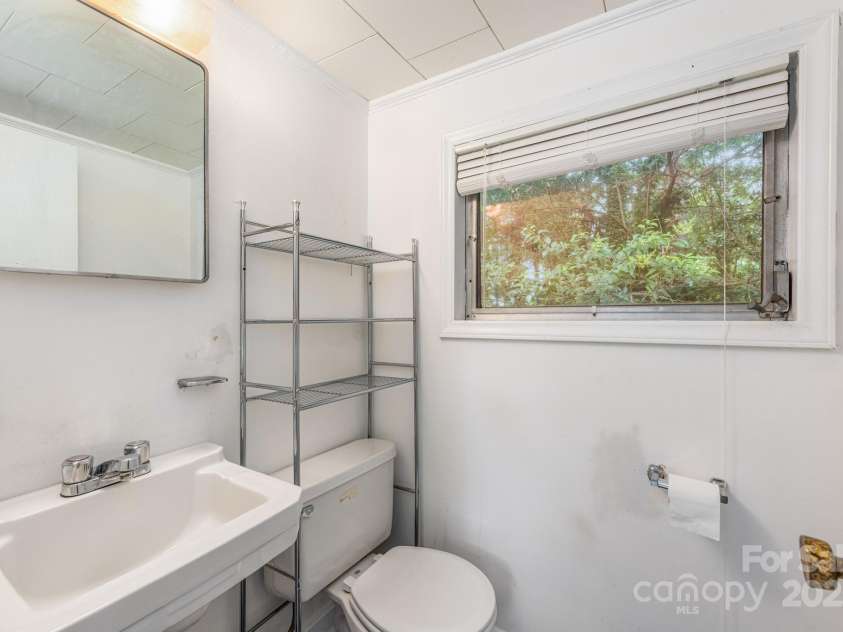 3009 Shenandoah Avenue, Charlotte, NC 28205.  MLS# CAR4281284, YatesRealty ID 29383. 