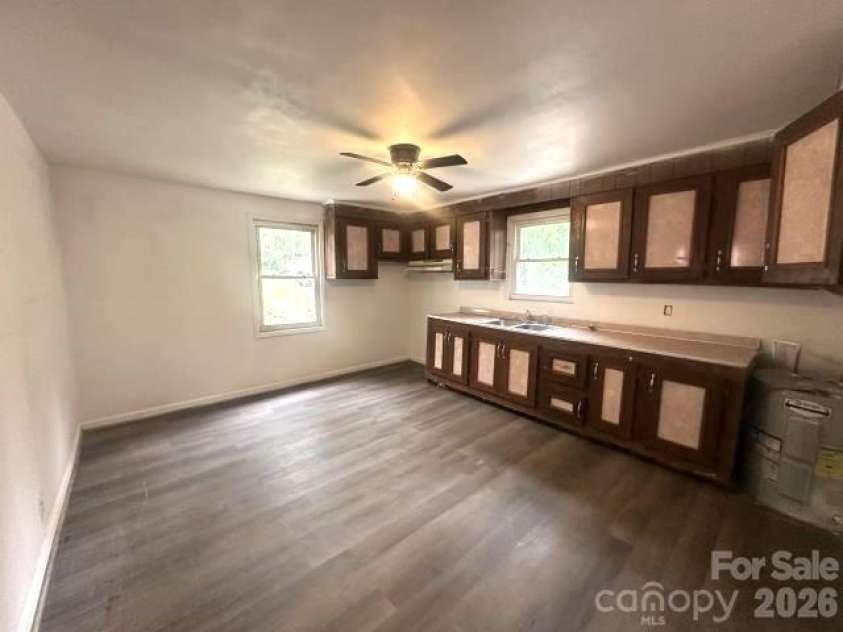 111 Dye Street, Chester, SC 29706.  MLS# CAR4382123, YatesRealty ID 29384. 