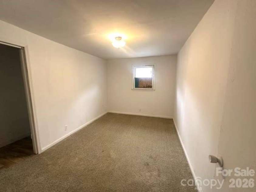 111 Dye Street, Chester, SC 29706.  MLS# CAR4382123, YatesRealty ID 29384. 