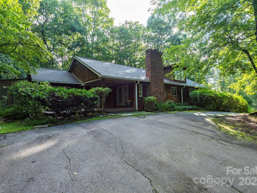 269 Newfound Road, Leicester, NC 28748.  MLS# CAR4282696, YatesRealty ID 29384. 