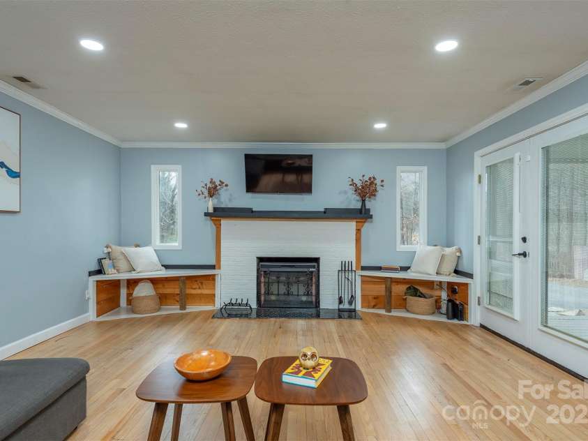 269 Newfound Road, Leicester, NC 28748.  MLS# CAR4282696, YatesRealty ID 29384. 