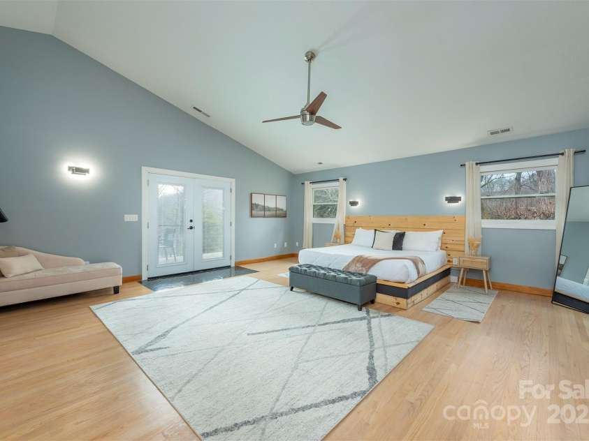 269 Newfound Road, Leicester, NC 28748.  MLS# CAR4282696, YatesRealty ID 29384. 