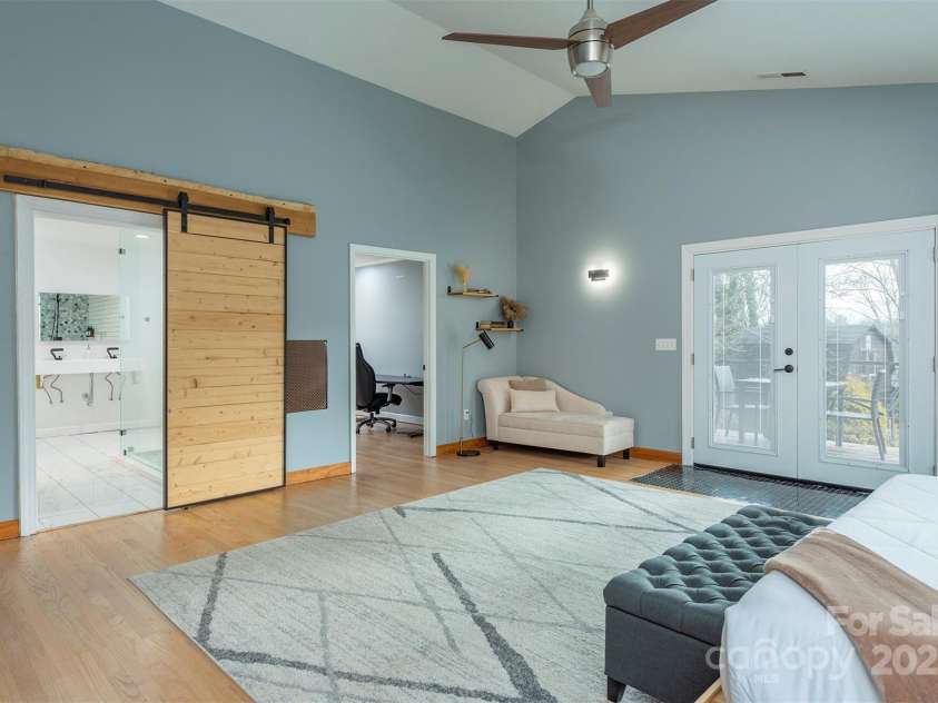 269 Newfound Road, Leicester, NC 28748.  MLS# CAR4282696, YatesRealty ID 29384. 