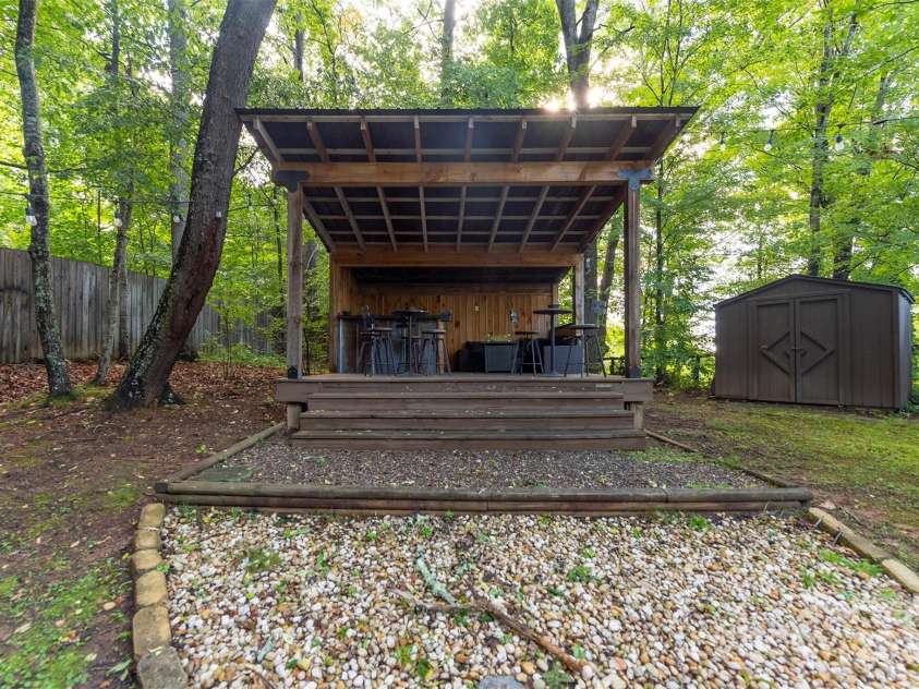 269 Newfound Road, Leicester, NC 28748.  MLS# CAR4282696, YatesRealty ID 29384. 