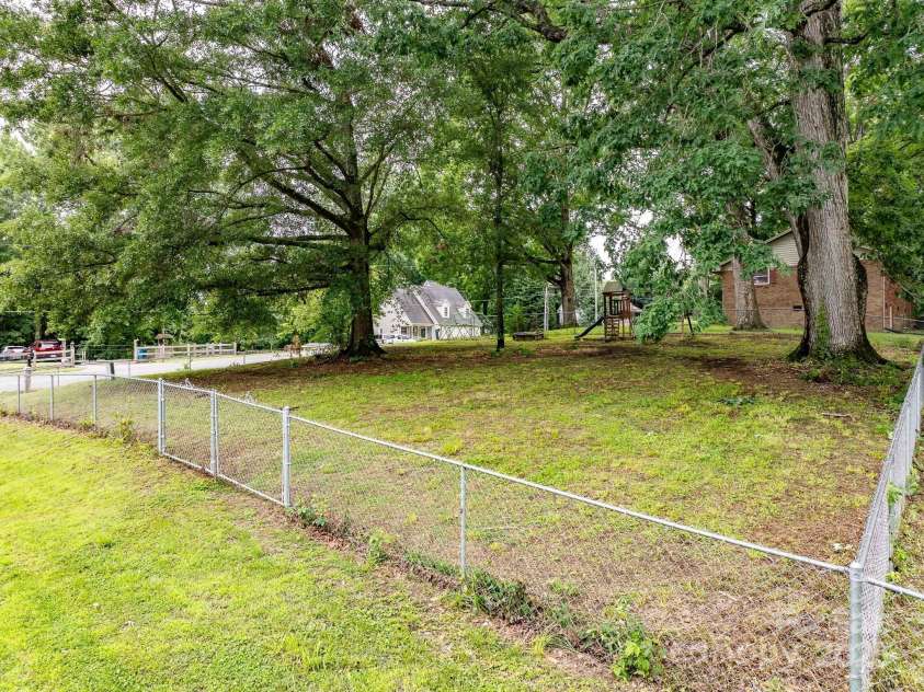 310 Yarbro Road, Kings Mountain, NC 28086.  MLS# CAR4265622, YatesRealty ID 29385. Fenced Play Ground