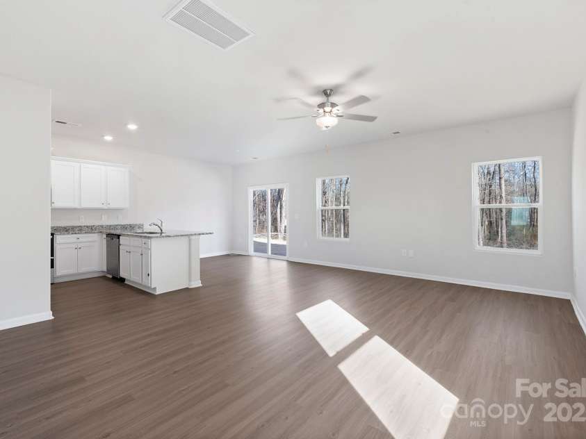 504 Maddox Drive, Shelby, NC 28152.  MLS# CAR4283664, YatesRealty ID 29386. 