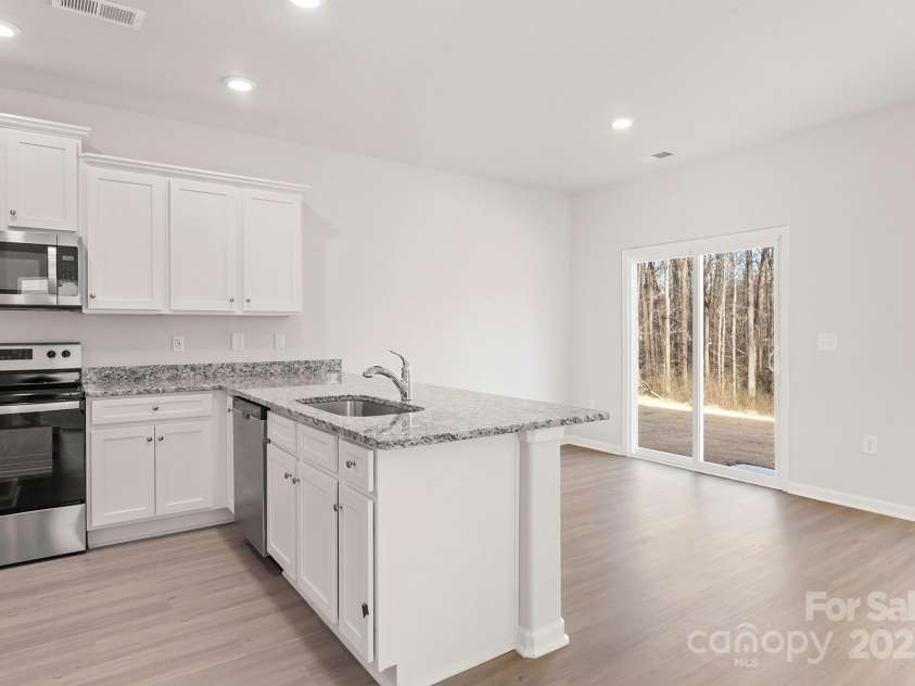 504 Maddox Drive, Shelby, NC 28152.  MLS# CAR4283664, YatesRealty ID 29386. 