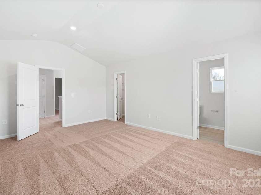 504 Maddox Drive, Shelby, NC 28152.  MLS# CAR4283664, YatesRealty ID 29386. 