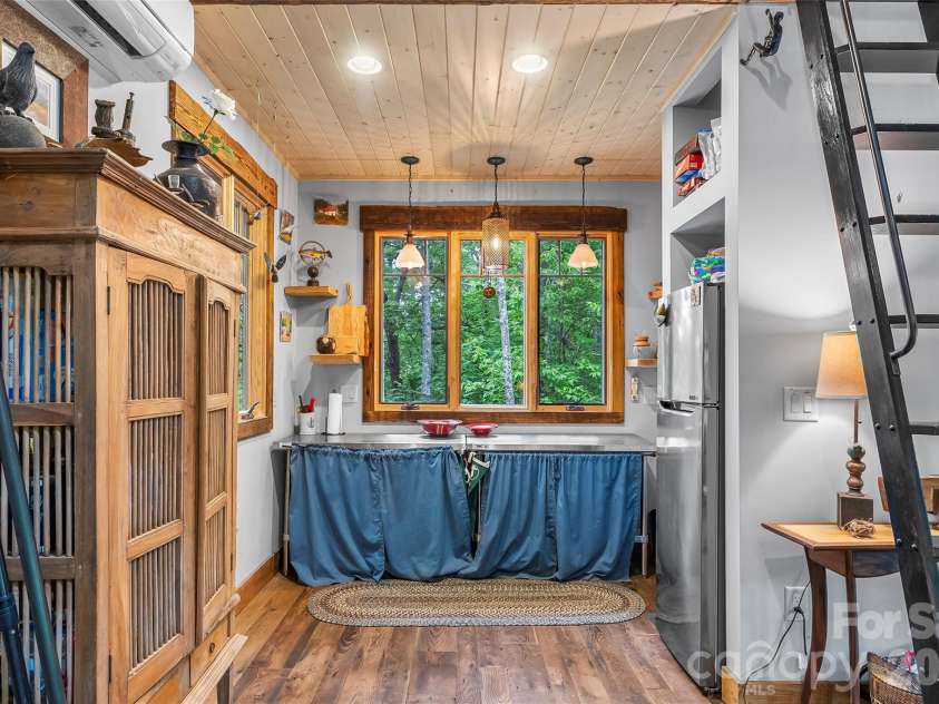 130 Settlement Ridge Drive, Marion, NC 28752.  MLS# CAR4388960, YatesRealty ID 29389. 