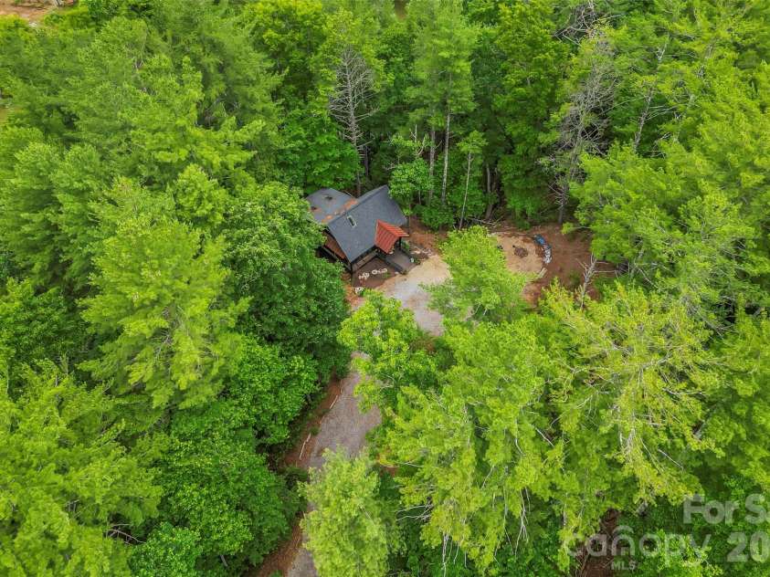 130 Settlement Ridge Drive, Marion, NC 28752.  MLS# CAR4388960, YatesRealty ID 29389. 
