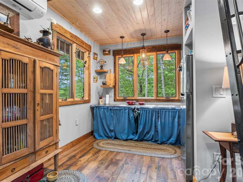 130 Settlement Ridge Drive, Marion, NC 28752.  MLS# CAR4388960, YatesRealty ID 29389. Kitchen area