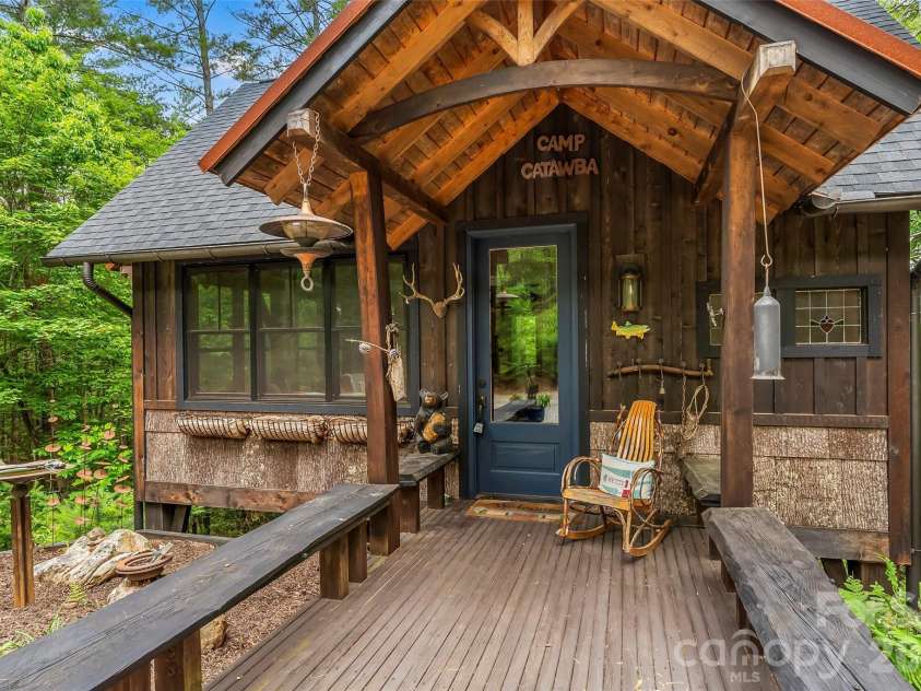 130 Settlement Ridge Drive, Marion, NC 28752.  MLS# CAR4388960, YatesRealty ID 29389. Paradise Found!