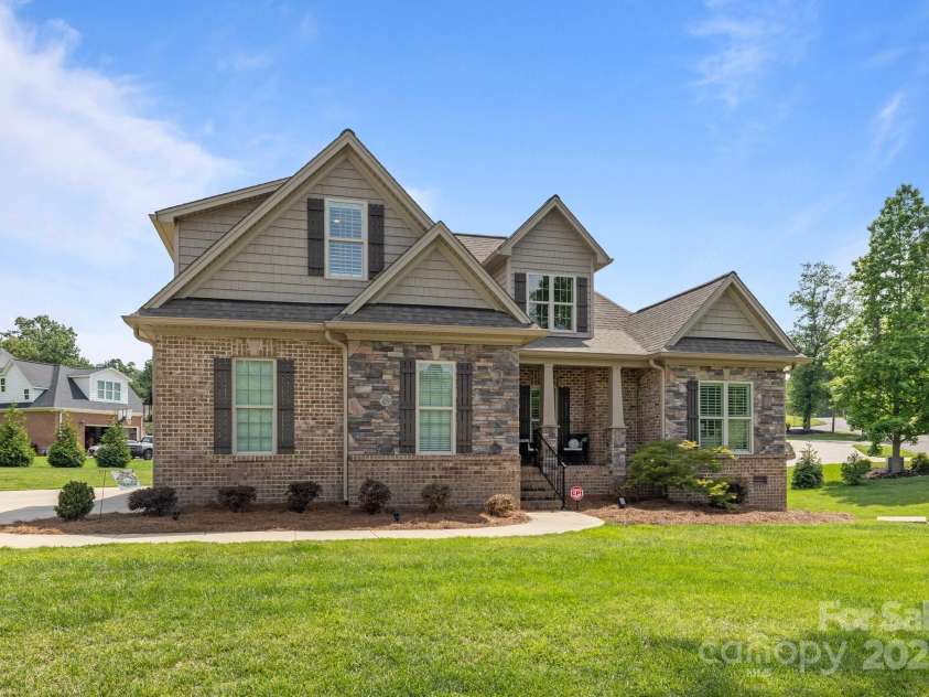 335 Wintergreen Court, Kings Mountain, NC 28086.  MLS# CAR4257589, YatesRealty ID 29390. 