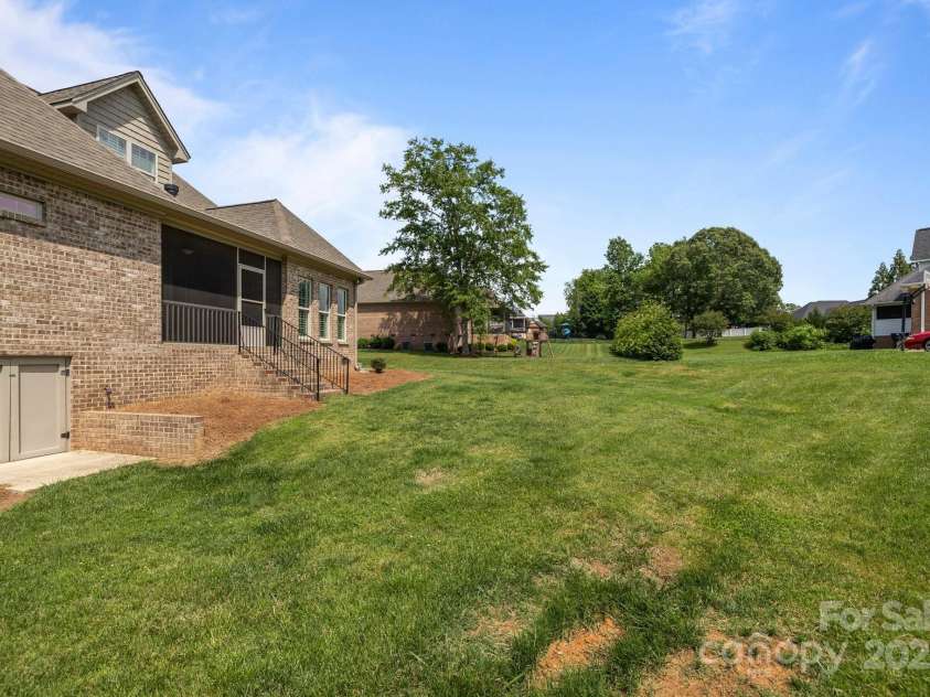 335 Wintergreen Court, Kings Mountain, NC 28086.  MLS# CAR4257589, YatesRealty ID 29390. 