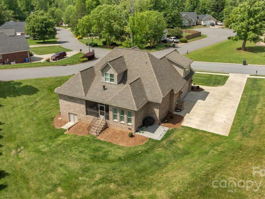 335 Wintergreen Court, Kings Mountain, NC 28086.  MLS# CAR4257589, YatesRealty ID 29390. 