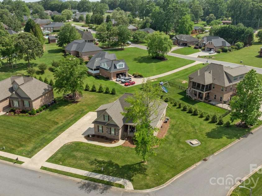 335 Wintergreen Court, Kings Mountain, NC 28086.  MLS# CAR4257589, YatesRealty ID 29390. 