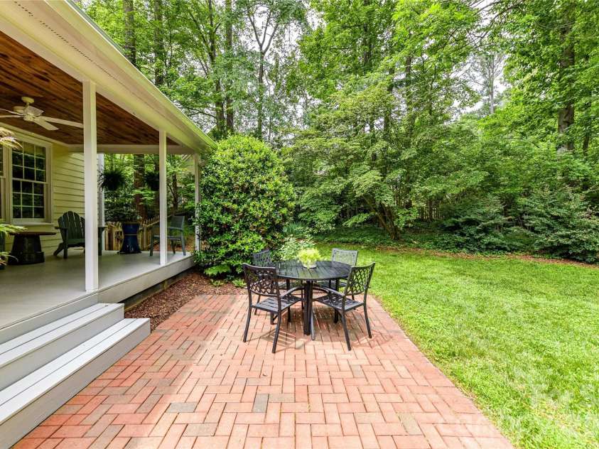 231 Pat Stough Lane, Davidson, NC 28036.  MLS# CAR4381722, YatesRealty ID 29392. Paver Patio Area