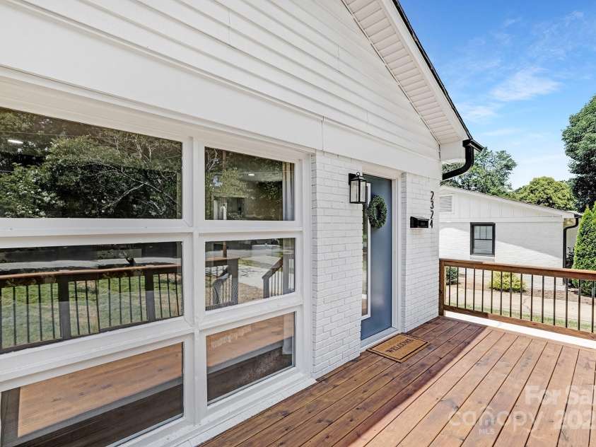 2324 Amesbury Avenue, Charlotte, NC 28205.  MLS# CAR4277743, YatesRealty ID 29392. 